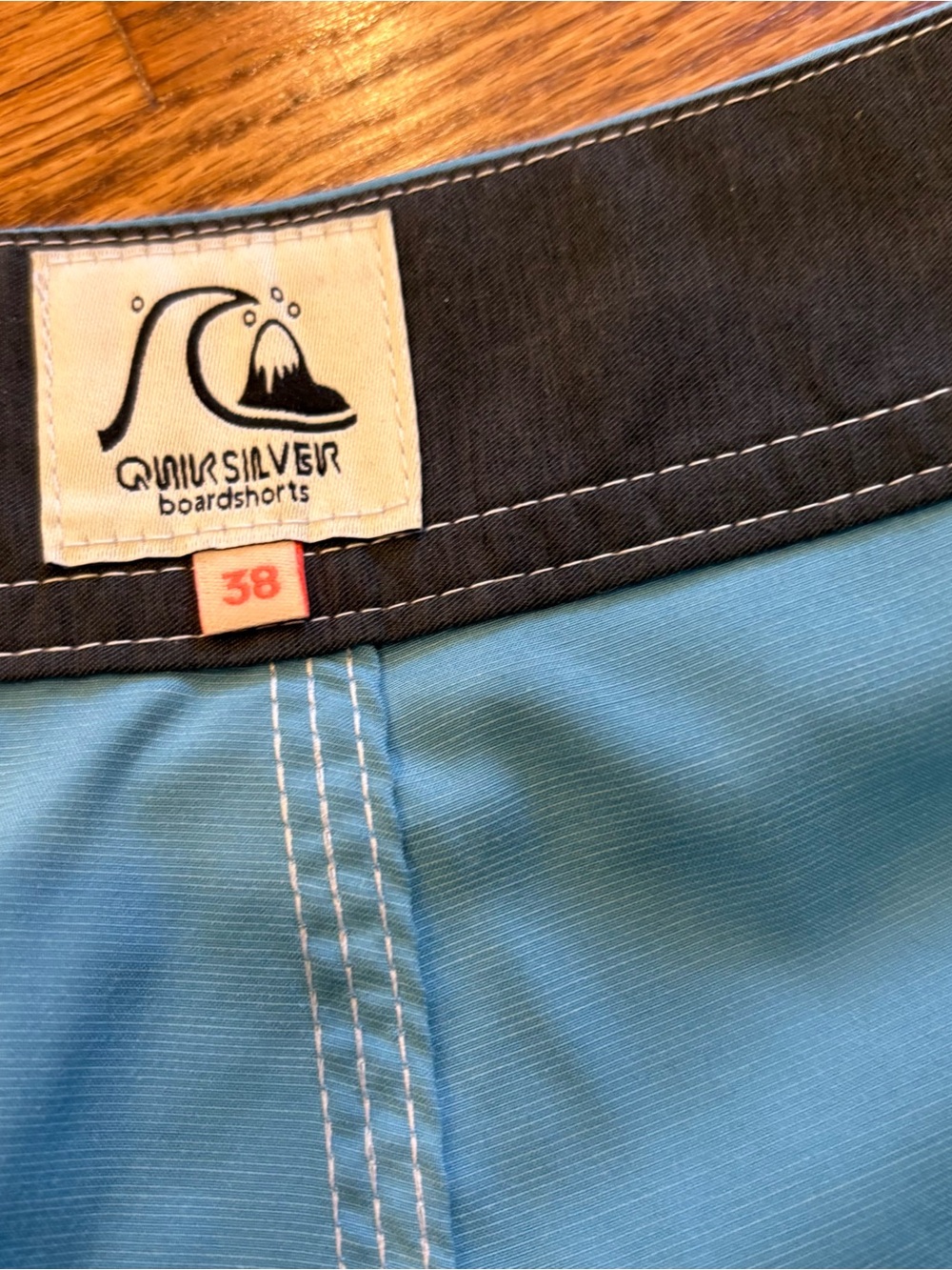 Quiksilver Men's Original Arch 18" Blue Boardshorts size 38 - Picture 4 of 5